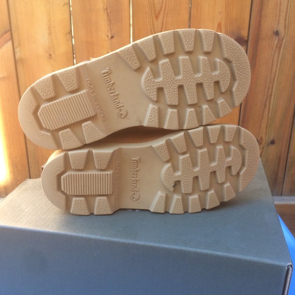 Timberland 6" Wheat Boots Size 9.5 - Picture 5 of 6